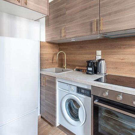 Appartement Metro Alexandre Dumas Paris Exteriör bild